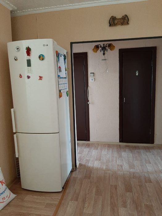 Продам трехкомнатную квартиру