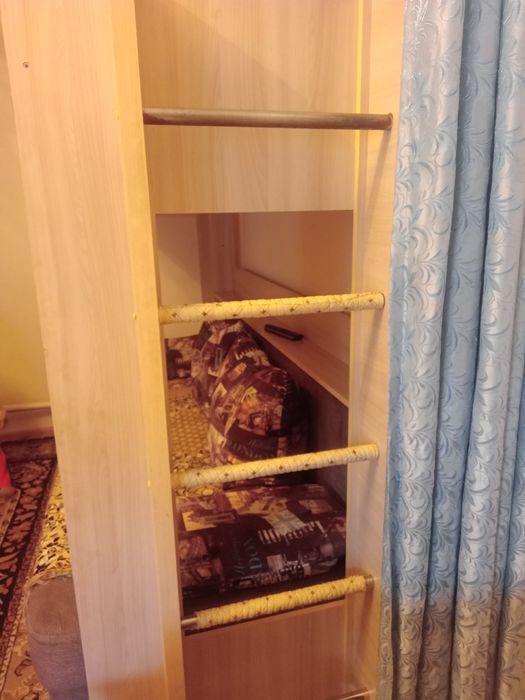 Продам кровать детскую срочно