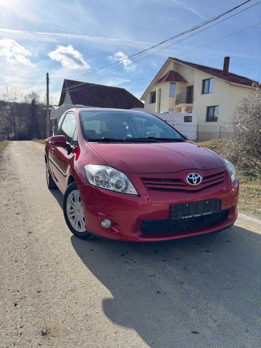 Toyota  Auris  2010, Diesel