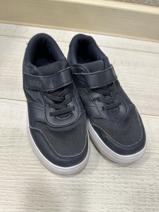 Кроссовки 34 размер