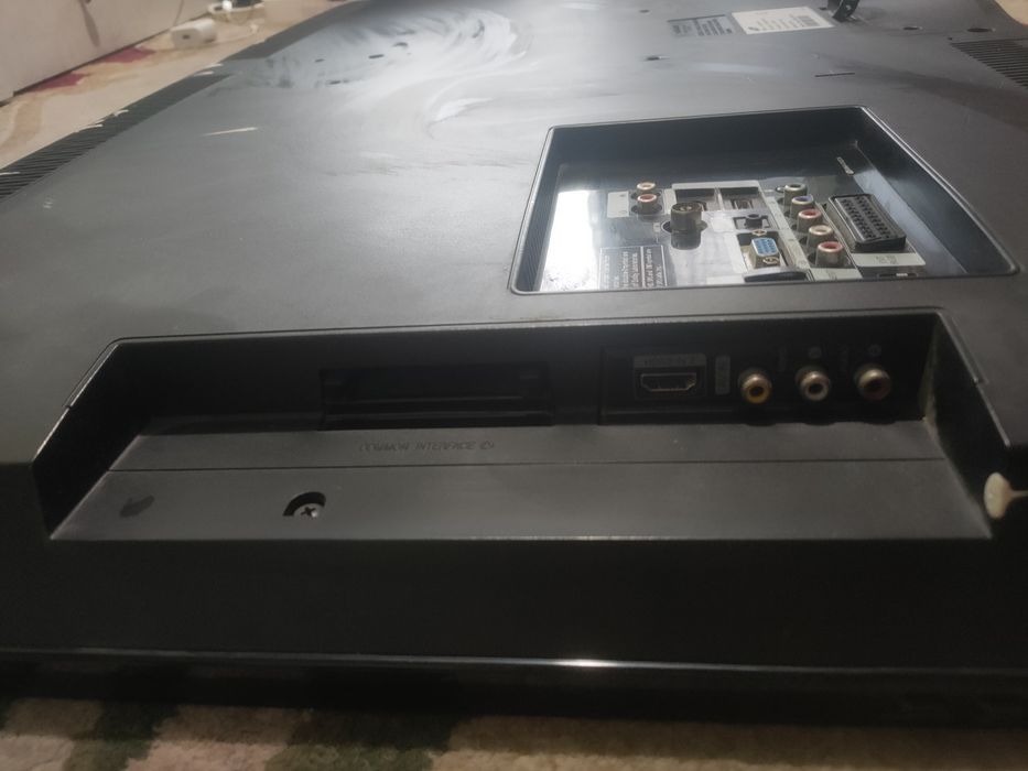 Телевизор samsung