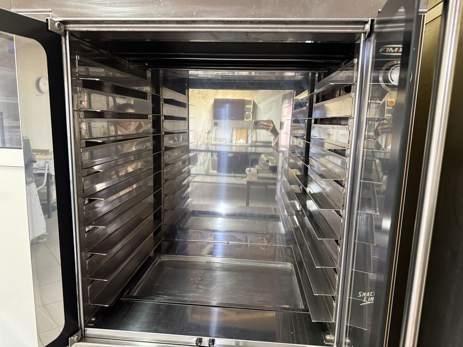 Utilaje patiserie: cuptor pe bandă, malaxor, dospitor, laminor