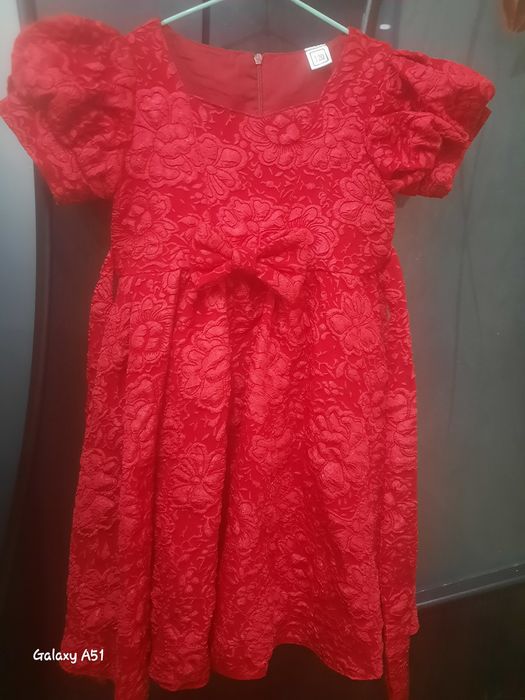 Платье на девочку