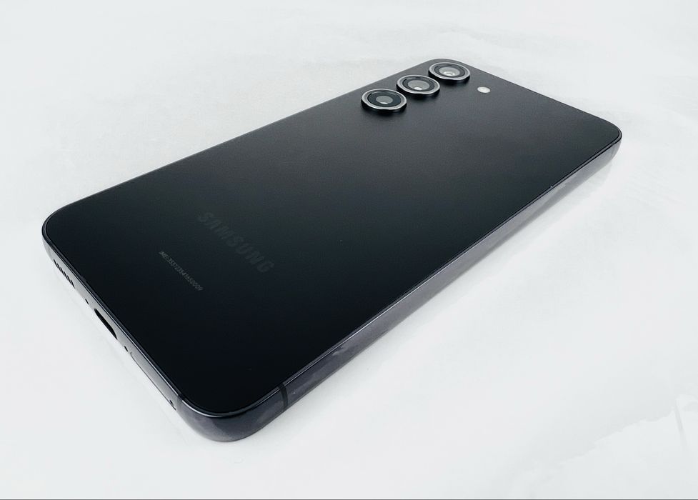 Samsung Galaxy S23 5G 128GB 8RAM Black Перфектен! Гаранция!