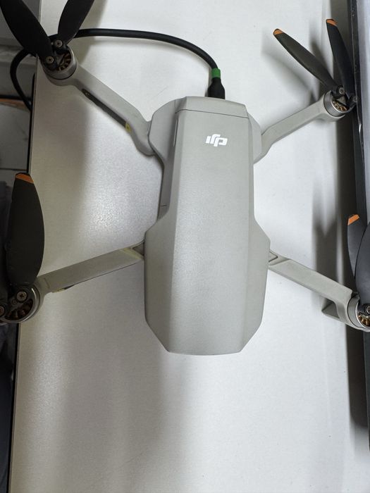 Dgi mini 2 в харошем состаяни город шымкент