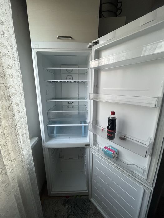 Срочно продам холодильник