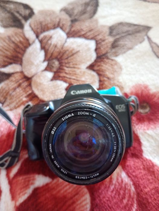 Cameră de fotografiat Canon EOS 850