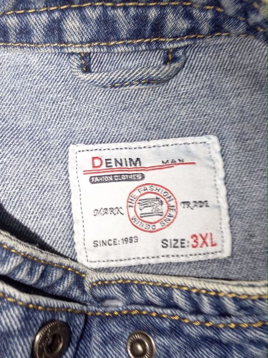 Продам мужскую джинсовые куртку.