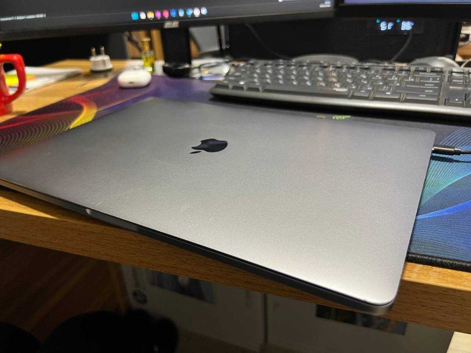 Apple Macbook Pro 15" i7 2017