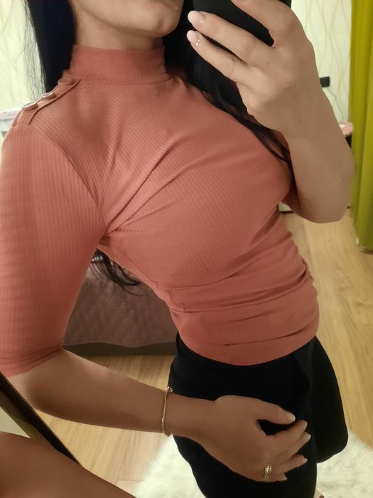 Tricou dama cu guler