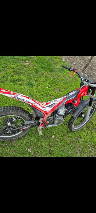Aprilie Beța 300
