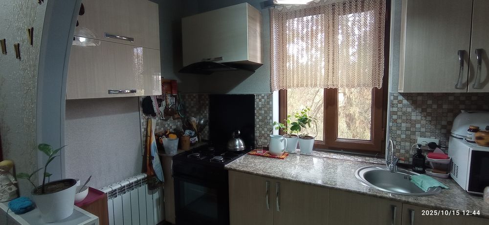 Продается 1 комнатная квартира на Кара Камыше 2/5,  42.5 КВ. М.