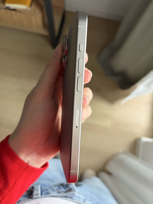 Iphone 15 Pro, stare impecabila