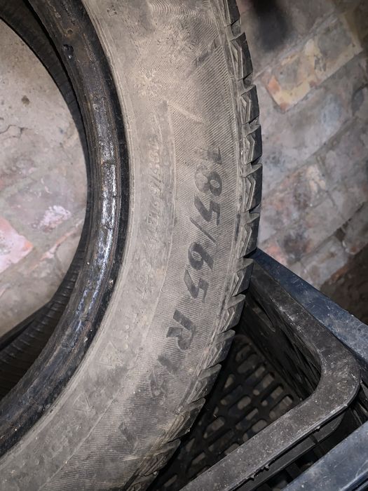 Продам зимнюю резину шипы