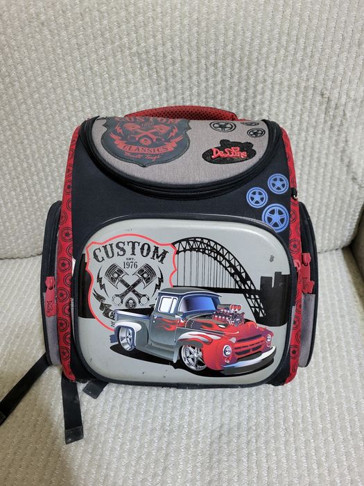 Школьный рюкзак для мальчика