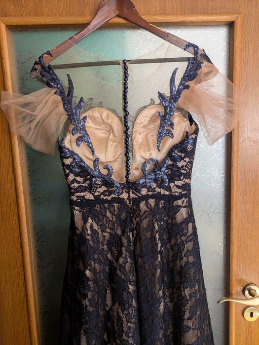 дизайнерска рокля, размер 38