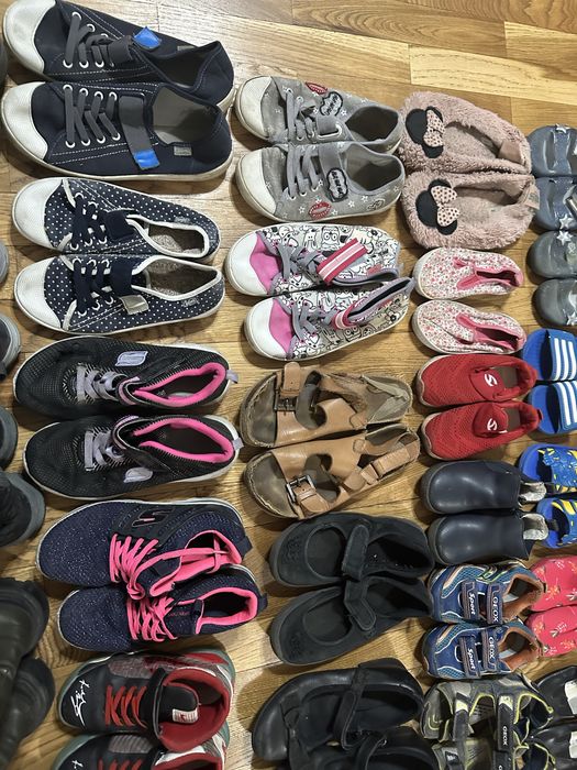 Продам детскую обувь