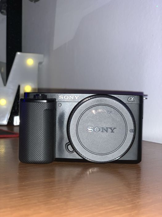 Aparat foto Sony ZV E10