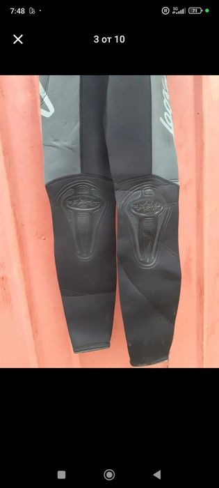 Дамски водолазни костюми