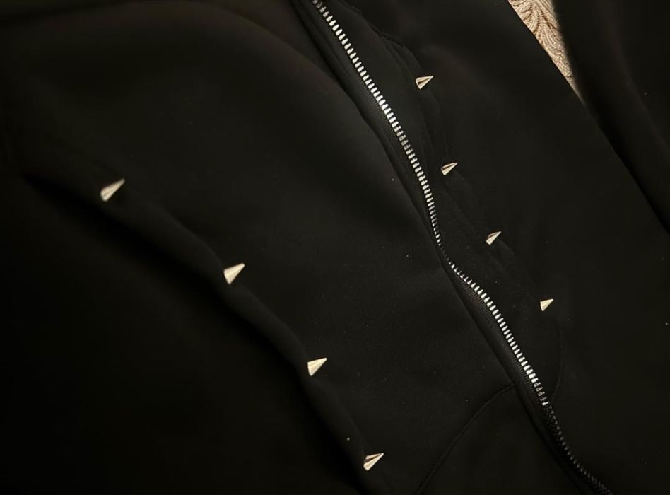 зипка с шипами унисекс