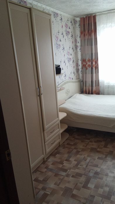 Продаю 4 комнатную квартиру
