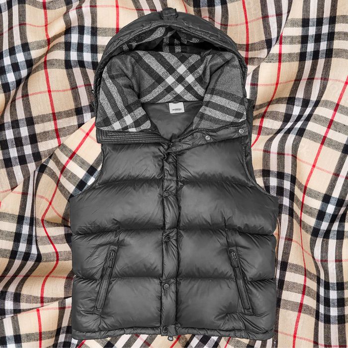 Burberry detachable jacket