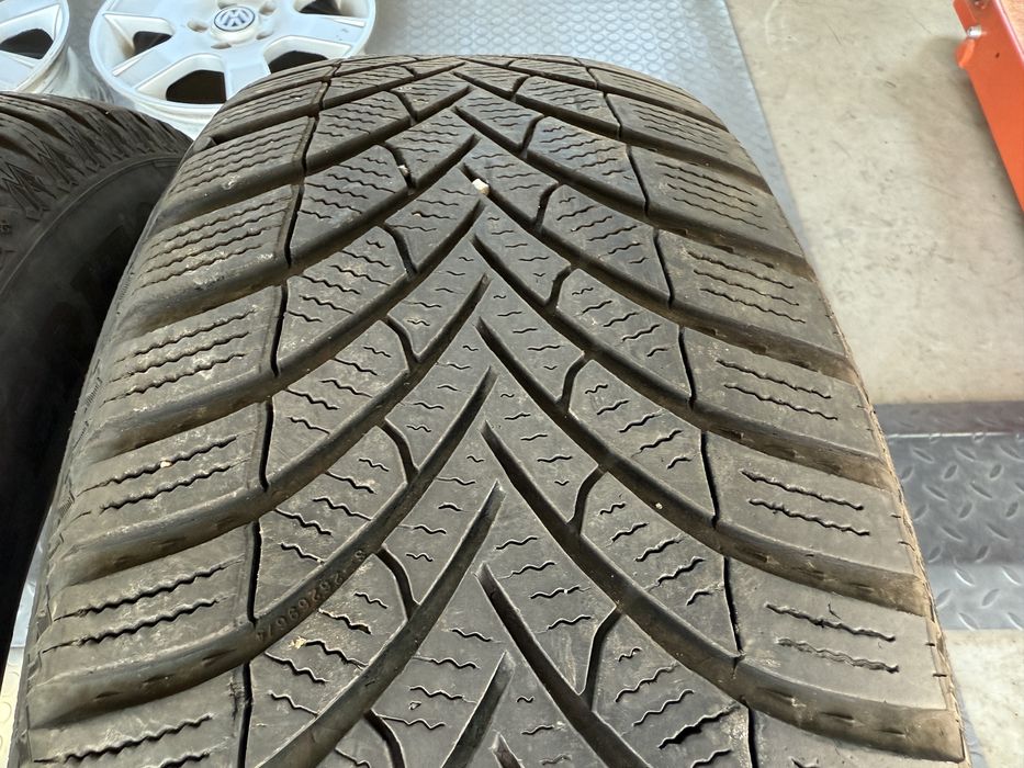 2бр. Зимни Гуми 215/65R/16 -SEMPERIT- DOT:4221- 4.5мм *60лв Комплект*