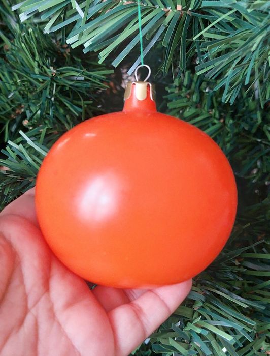 Красивая Елочная игрушка