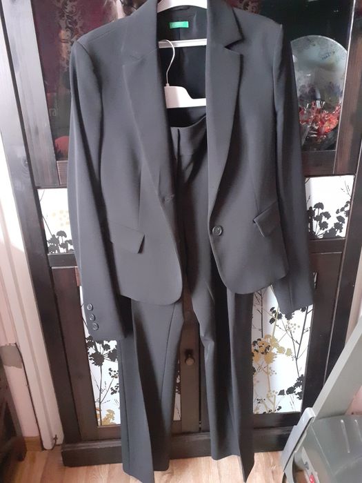 Costum de damă benetton