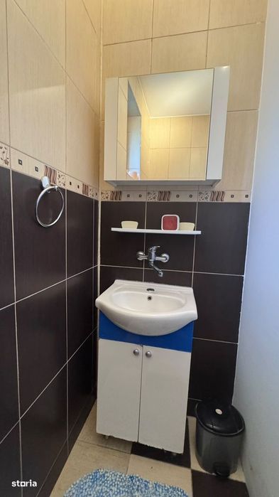 Casă cu 3 dormitoare de închiriat, Sântandrei