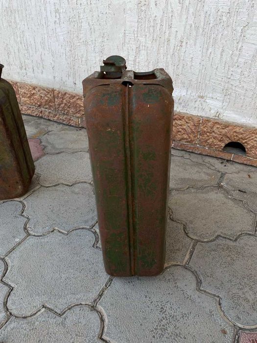 Канистра советская