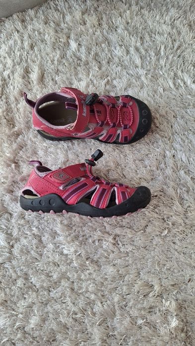 Sandale drumetie fetite Kamik marimea 30