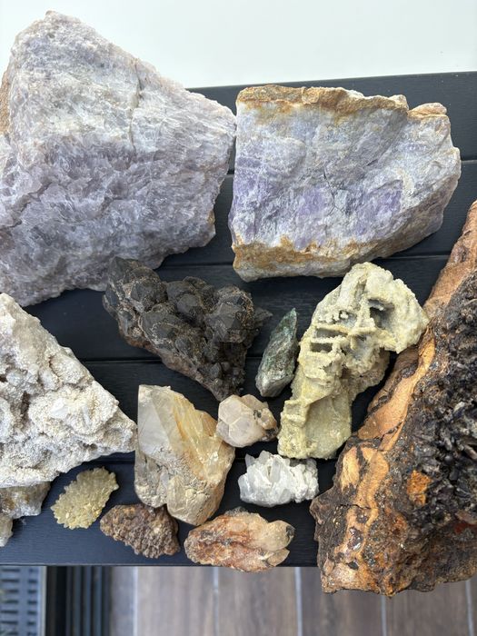 Лот минерали - аметист, кварц, планински кристал и други