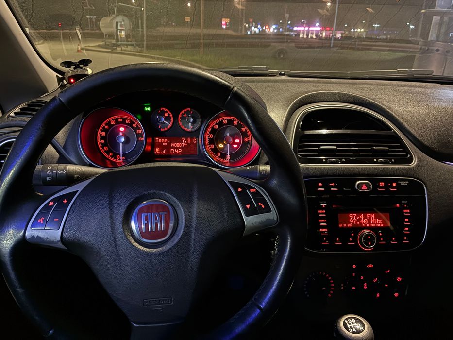 Proprietar vând Fiat punto