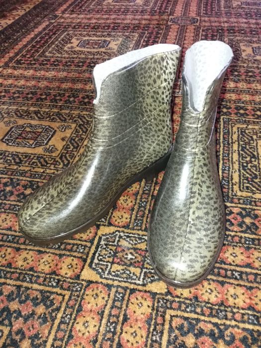 Резиновые полусапожки раз.37