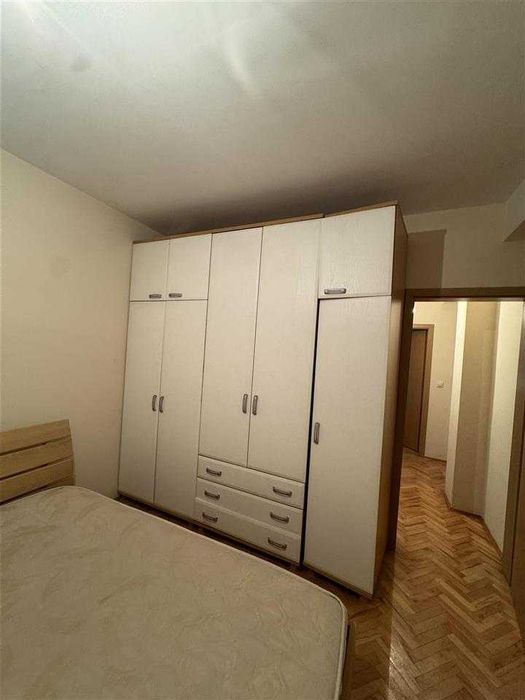 Дава се под наем Тристаен апартамент в Пловдив, Западен - 79 кв.м за 438.6 € - Снимка #1