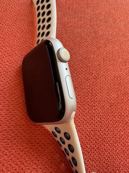 Apple watch 8 series