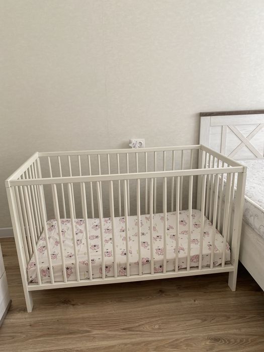 Детская кроватка !!!