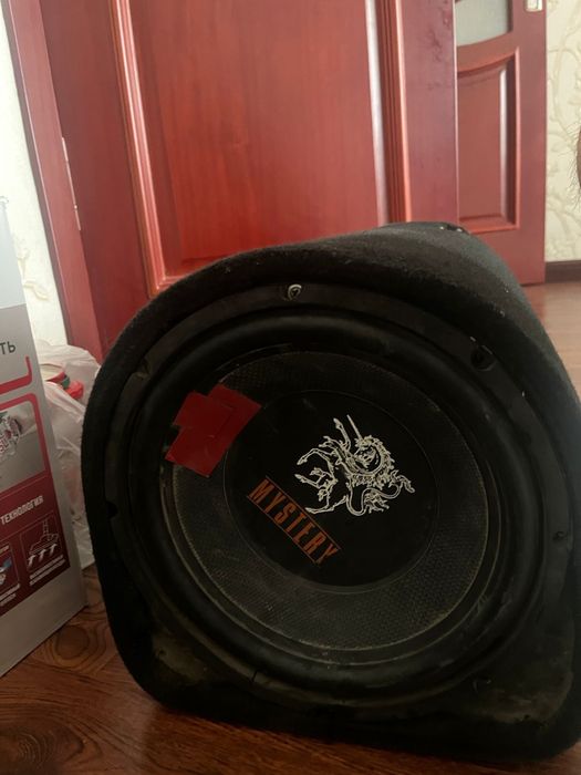 Продам саб с усилителем 5 элемент