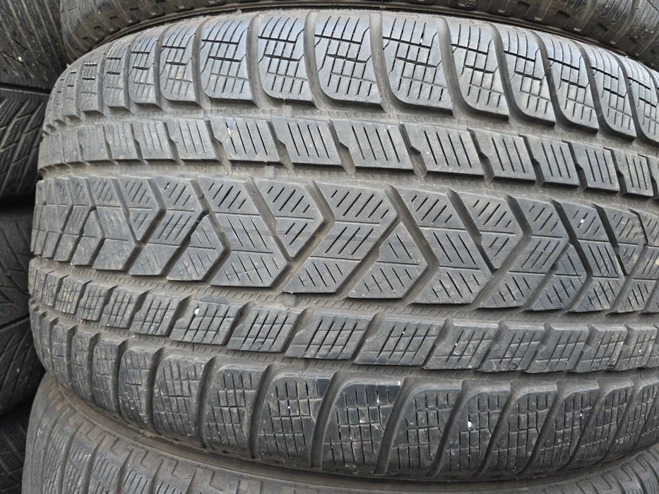 Зимни гуми пакет 245 45 20 и 275 40 20 - Pirelli
