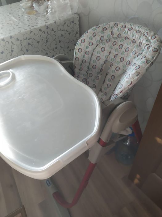 Стульчик для кормления детей chicco