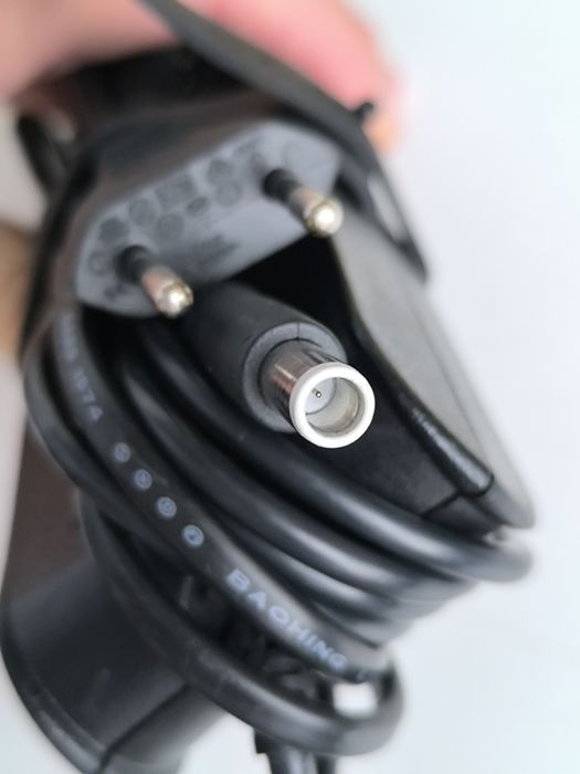 Оригинално Зарядно за лаптоп 90W Lenovo, Dell, HP