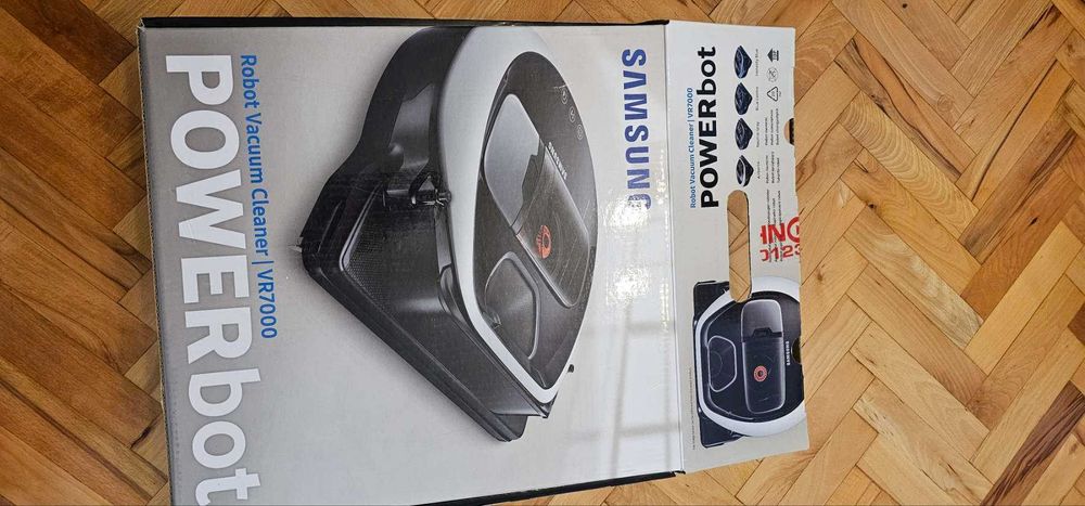 Прахосмукачка робот-SAMSUNG VR-10M702HUW/GE-като нова