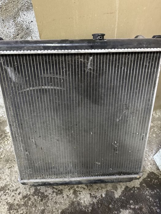 Радиатор на Land Cruiser Prado 78