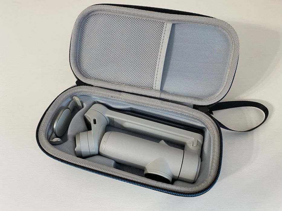 Продам стабилизатор Insta360 Flow Pro