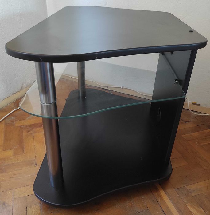 ТВ Шкаф на колелца