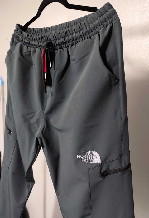 Нов мъжки екип шушляк The North Face горно  панталон