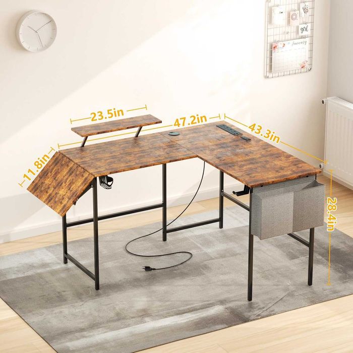 Birou gaming in forma de L, extensibil 120–150 cm, reversibil, cu lumini LED RGB, prize si incarcare USB, culoare maro