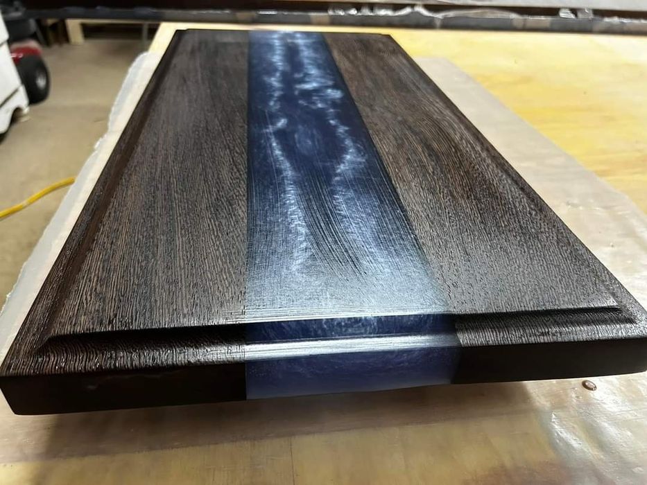 Стол декоративные с эпоксидной смолой