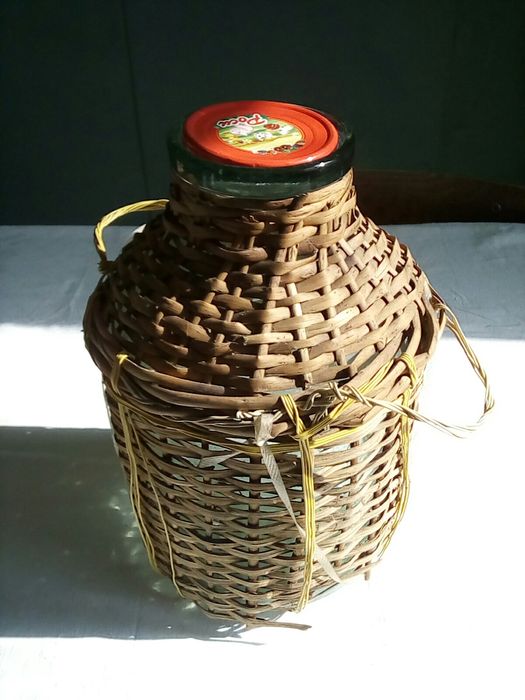 Плетен буркан за туршия